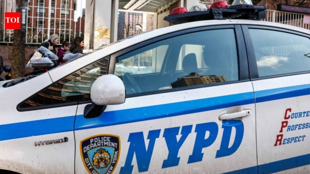 5-month-old baby among 2 dead as boat capsizes near New York’s Liberty Island