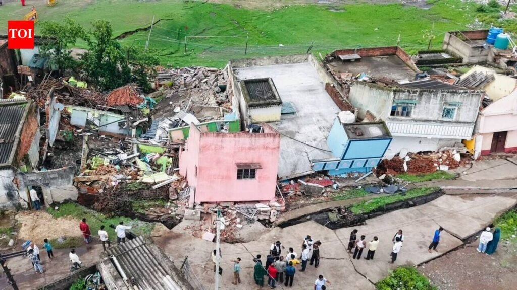 Cave-ins trigger panic in Katras, residents blame heavy blasting | Ranchi News
