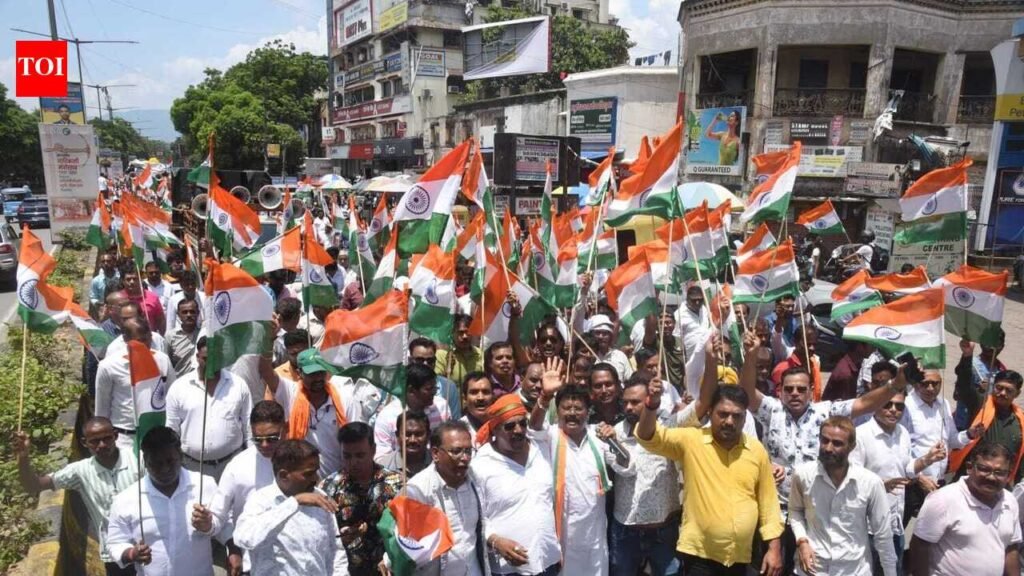 BJP takes out Tiranga Yatra in Jamshedpur to honour freedom fighters | Ranchi News