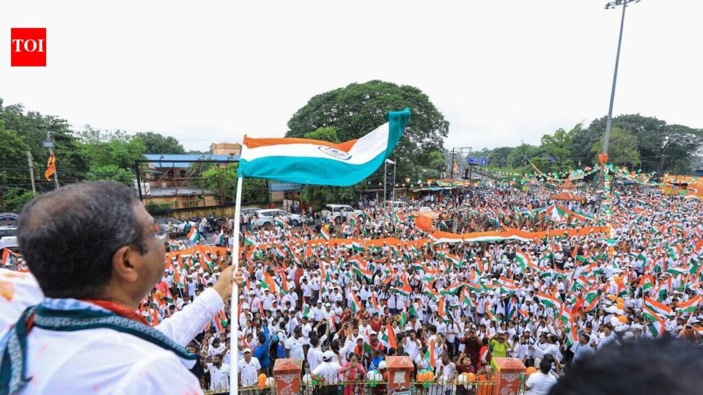 Pradhan takes part in Tiranga Padayatra | Bhubaneswar News