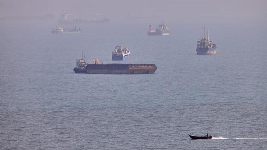 Iran Guards say won’t reopen Hormuz without U.S. meeting Tehran’s demands