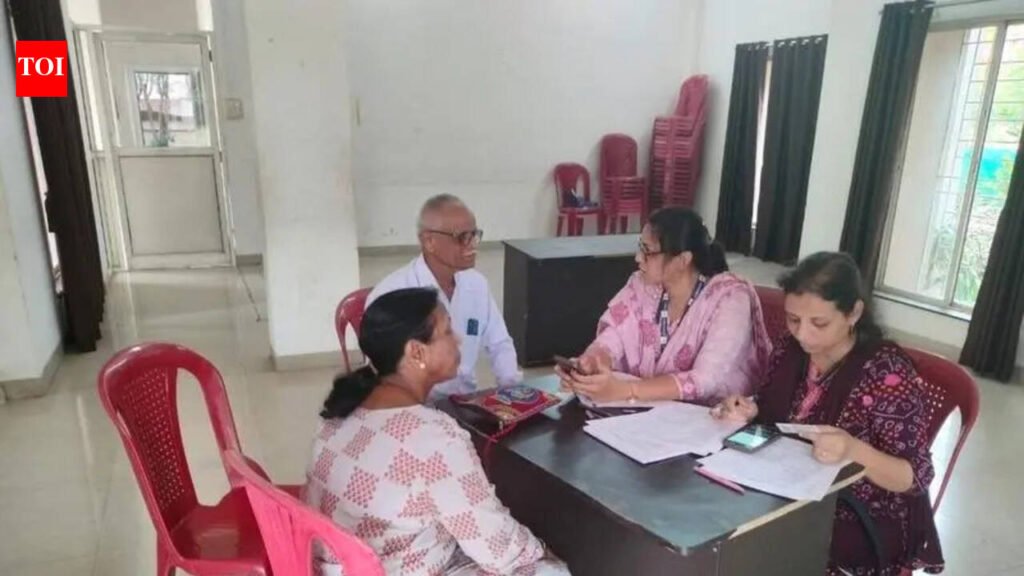 Housing societies in Pune and Pimpri Chinchwad step up to facilitate SIR process for residents, neighbours | Pune News