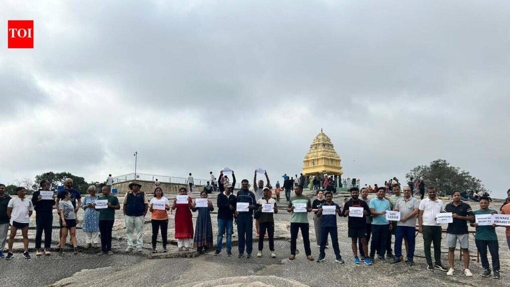 Lalbagh walkers continue protest against tunnel road project | Bengaluru News