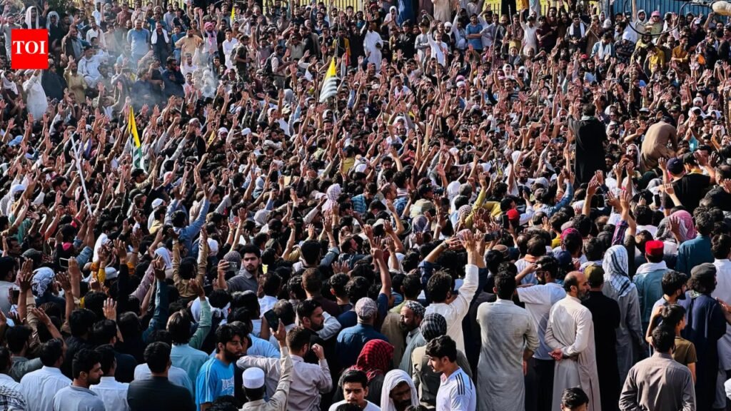 PML-N set to form ‘government’ in PoK after two former ‘premiers’ lose strongholds in third phase