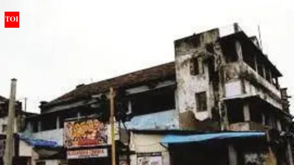 Kamathipura locals oppose plan to change Byculla theatre plot reservation | Mumbai News