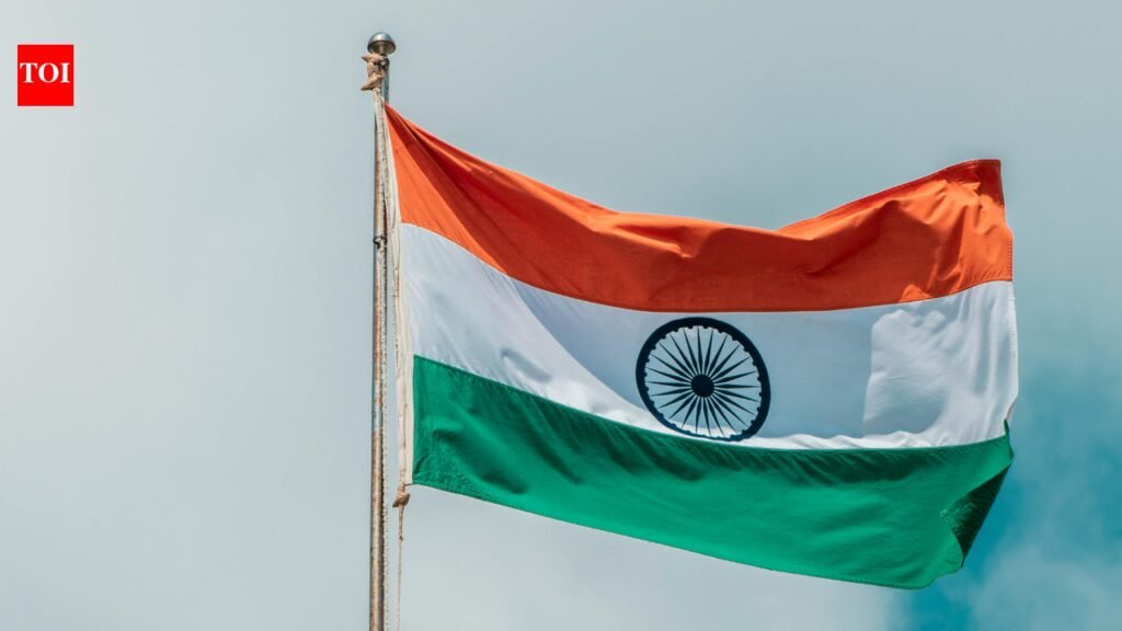 Indian Flag History: In 1906, the first Indian flag rose in Calcutta and became a symbol of the dawn of freedom: The story of how the Tiranga evolved into what we salute today