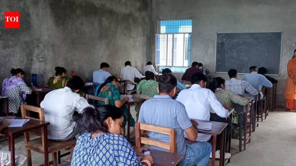 Sanskrit univ used 29 pvt centres despite 51 govt colleges
