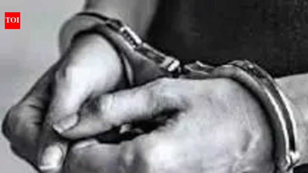 DVAC arrests Ponneri sub-registrar for bribery