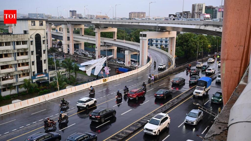 In Mumbai, CM Fadnavis inaugurates completed Santacruz-Chembur Link Road network, Chembur Metro station and launches TBM Arjuna for Thane-Borivli twin tunnel project