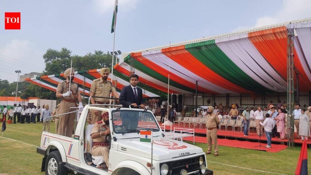 Full dress rehearsal sets stage for grand I-Day celebrations in Ludhiana