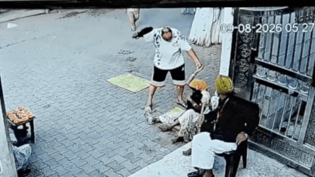 Punjab man beats woman beggar with slipper 9 times, kicks her outside temple