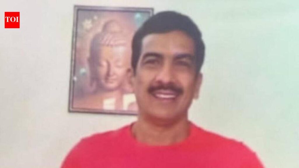 Teen hacks father to death, then jumps before Metro in Noida