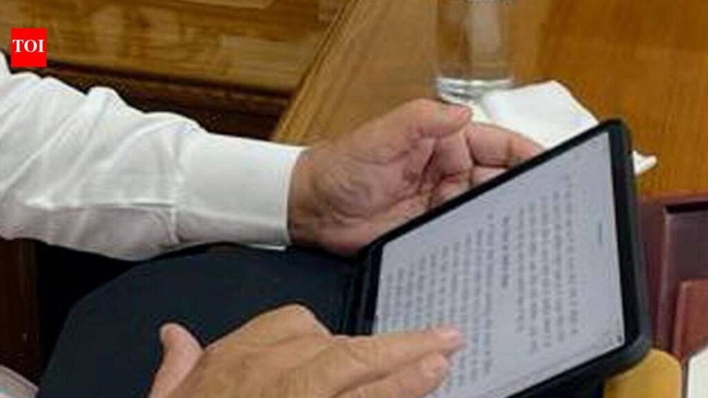 BJP plan to provide tabs to 227 corporators hits procurement hurdle