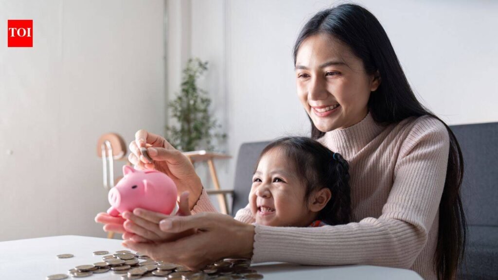 3 simple money lessons every parent can teach a child from age 5