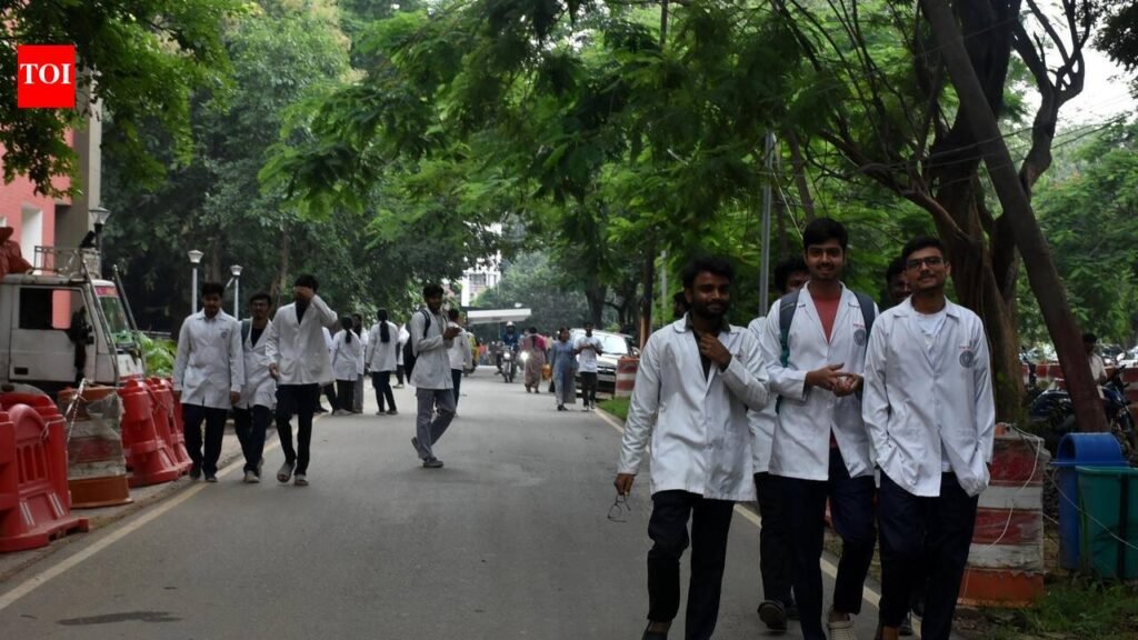 Forged certificate cases prompt two-tier check for state medical admissions