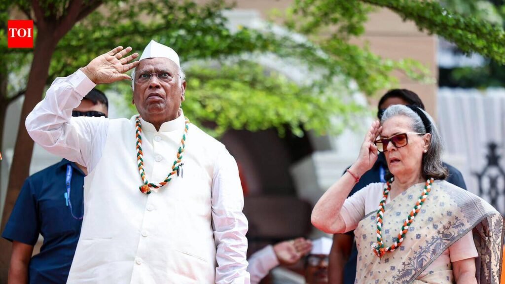 Suvendu demands Sonia’s apology for Vande row at Congress HQ