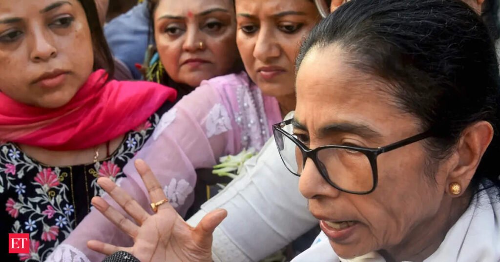 Mamata Banerjee assures support to CJP volunteer after father’s death