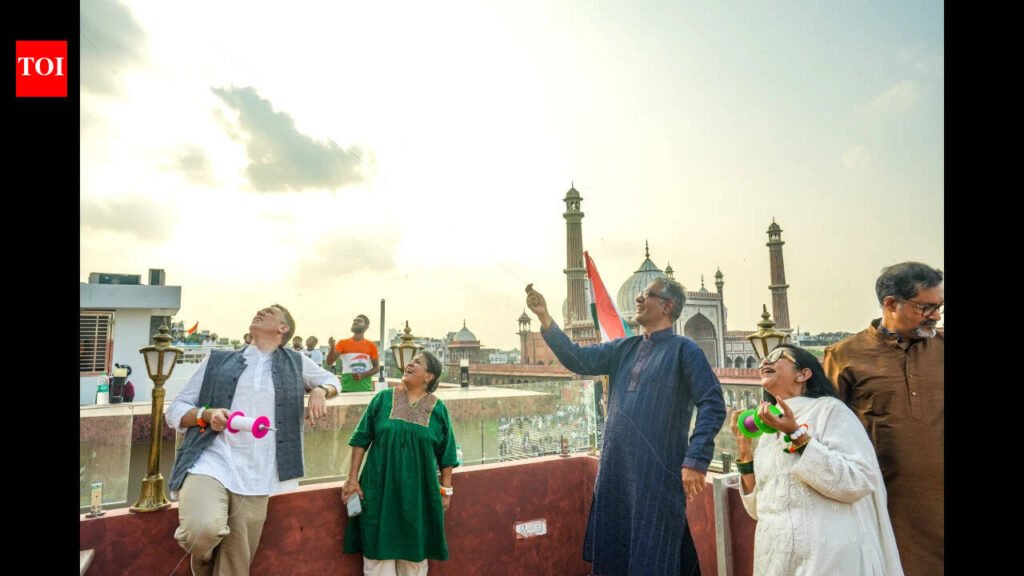 Patangbaazi, aatishbaazi & shared terraces: Bolo azaadi, the Purani Dilli way | Delhi News