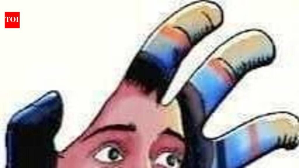 Woman booked for assaulting 6-year-old daughter | Rajkot News