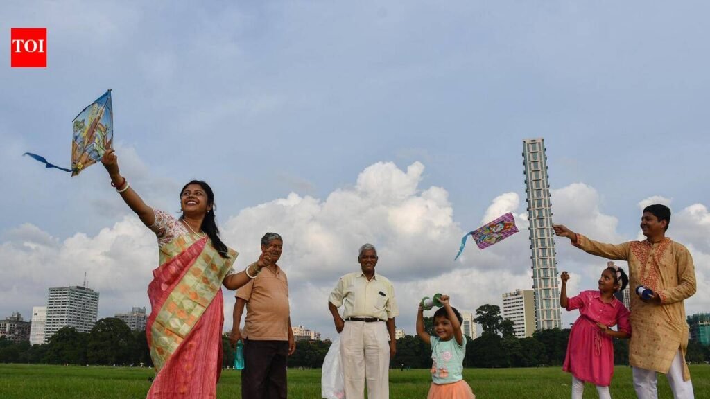 Govt plans kite, balloon fest on Vishwakarma Puja | Kolkata News
