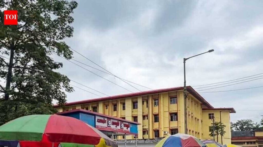 DMC cracks down on repeat offenders as illegal stalls resurface at AMCH Campus | Guwahati News