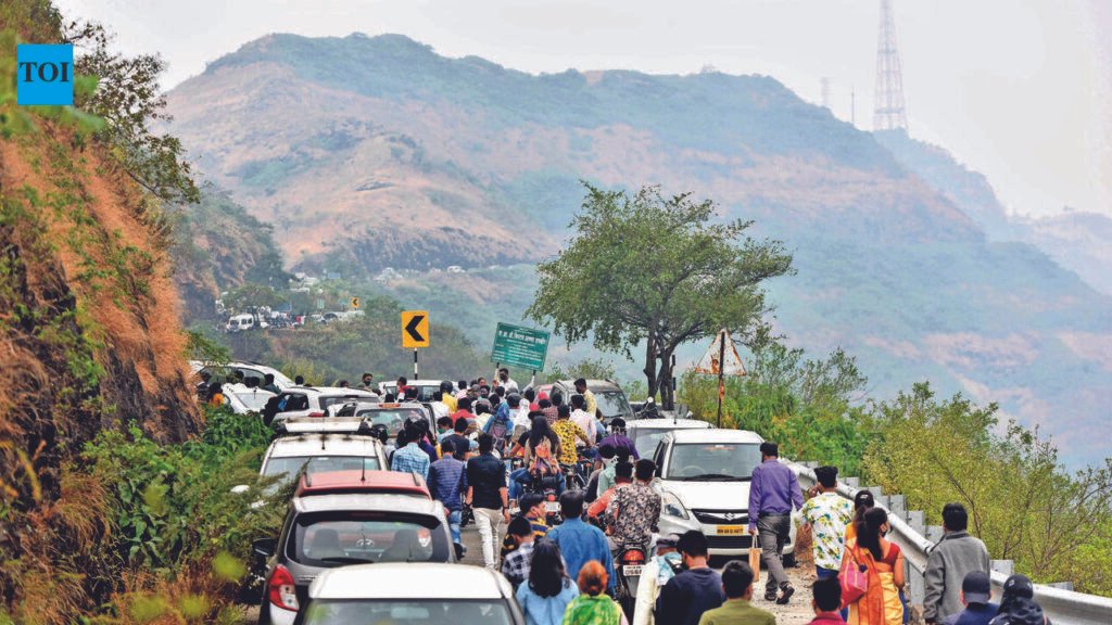 Tourist entry at Sinhagad Fort to be capped on crowded days | Pune News