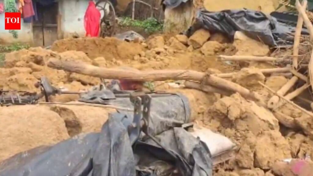 Heavy rain triggers mud house wall collapses, 3 dead in UP | Varanasi News