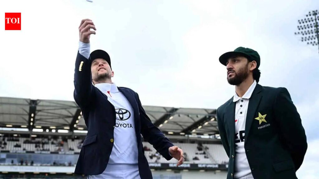 England 370/8 in 84.0 Overs