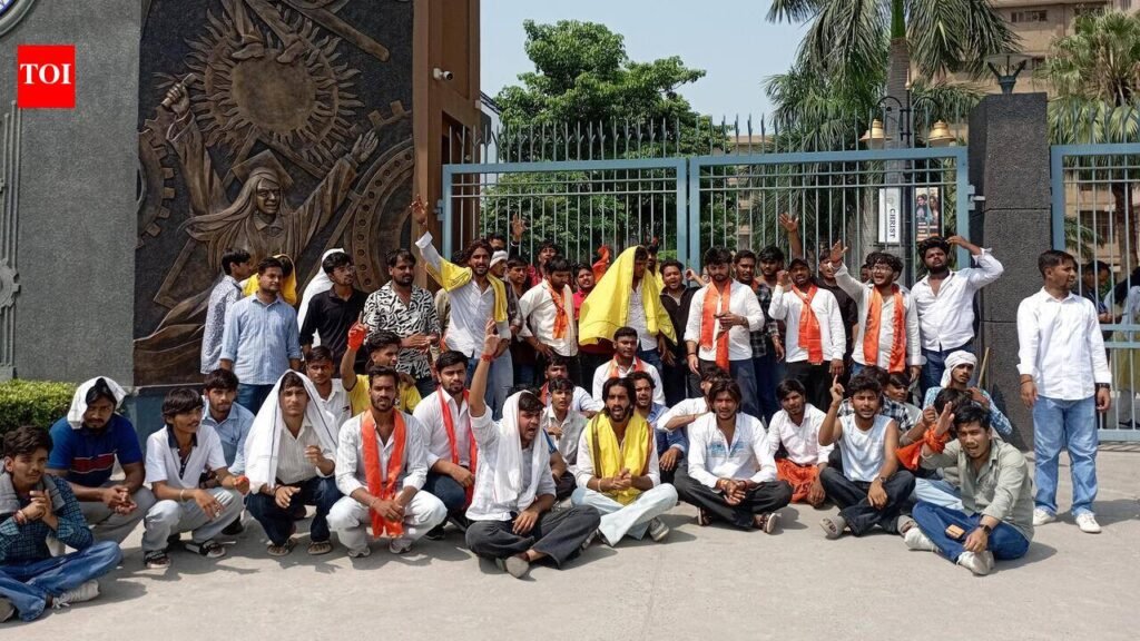 13 students not promoted due to backlog, ABVP activists lays siege to Christ University in Ghaziabad | Noida News