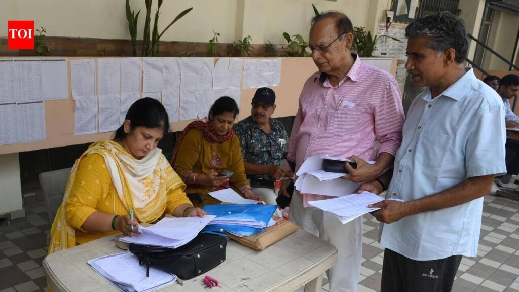 SIR drive: Focus on timely hearings, document checks and new voter enrolment in Gurgaon | Gurgaon News