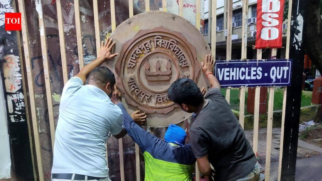 A day after violence, university repairs emblem but scars remain on campus | Kolkata News