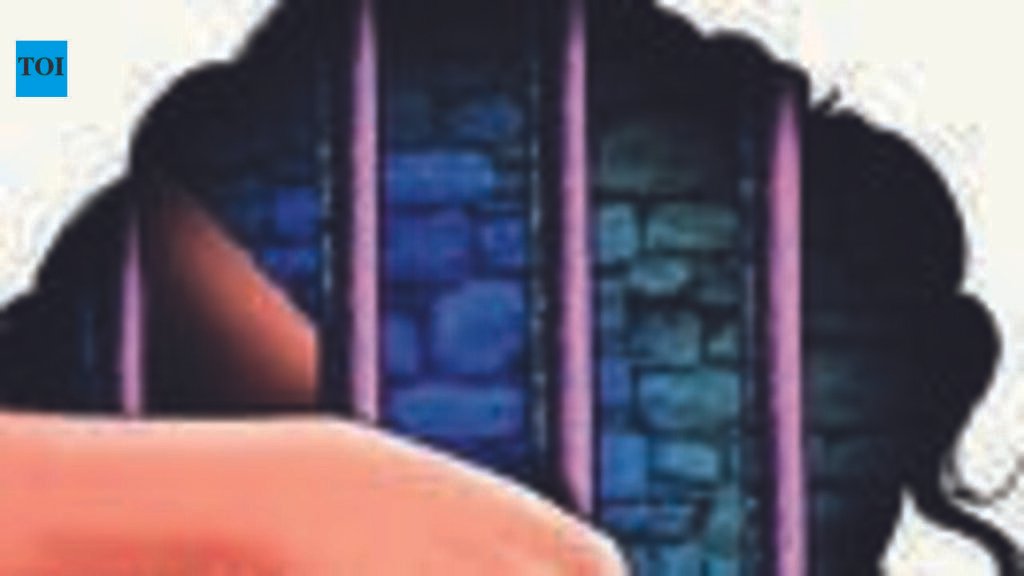 Woman, lover arrested for clicking obscene photos of minor daughters, Mumbai police probe suspected child abuse racket | Mumbai News