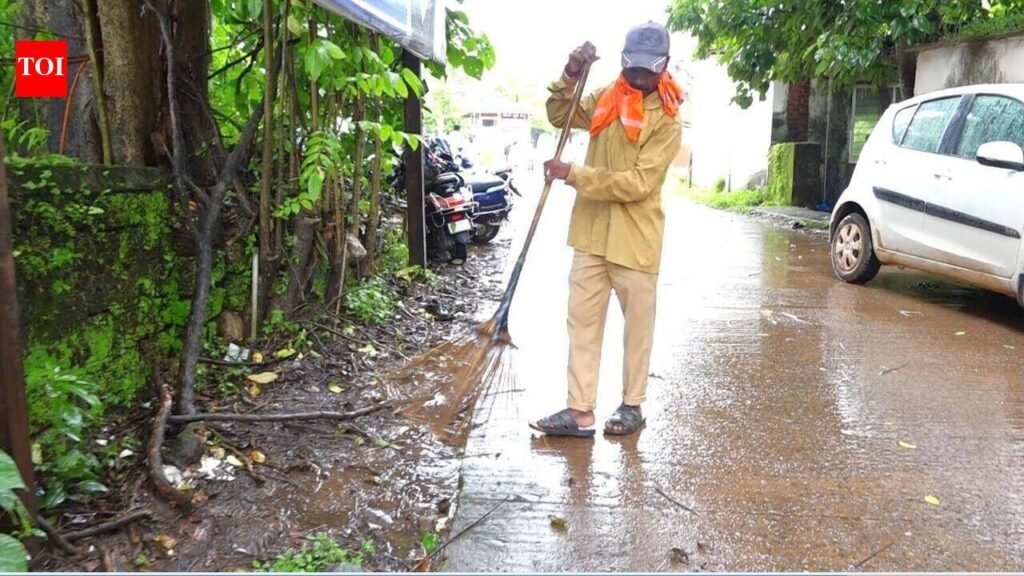 Sanitation worker’s hard work gets him dream car | Mangaluru News