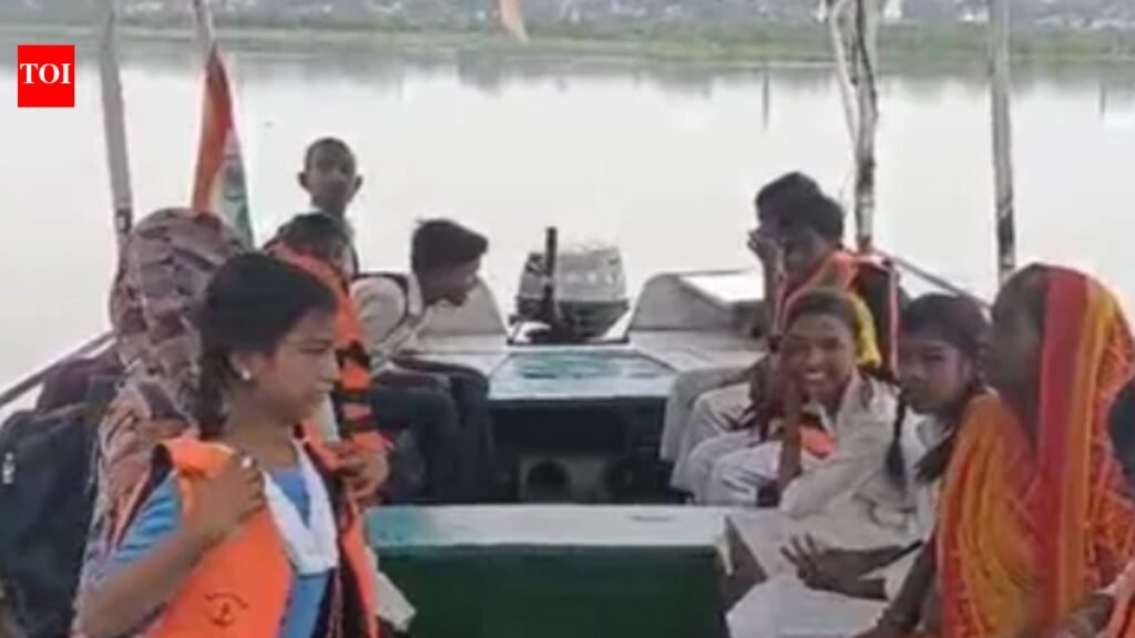 Kids bound for schools across swollen Ganga get a motor boat, life jackets | Kanpur News