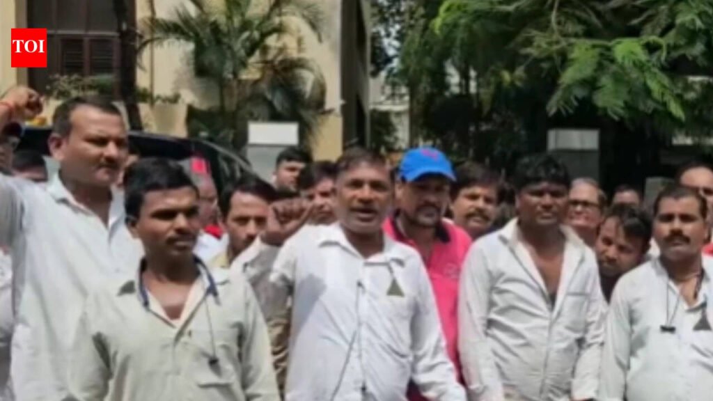 ‘Had we been educated, we’d be in office’: Mumbai auto drivers block road, begin 3-day strike over Marathi rule | Mumbai News