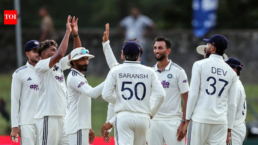 Sri Lanka 8/2 in 3.0 Overs