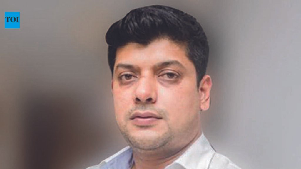 Patkar bypasses Cong to seek Vijai’s help on teachers’ salary issue | Goa News