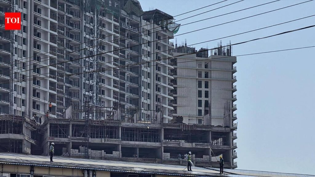 Overhead cables deface city, civic SOP soon to manage issue | Pune News