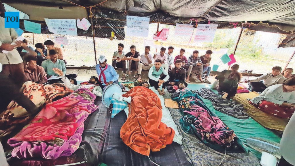 Deadlock continues as tribal students on hunger strike refuse to back down without written assurance from govt on all demands | Pune News