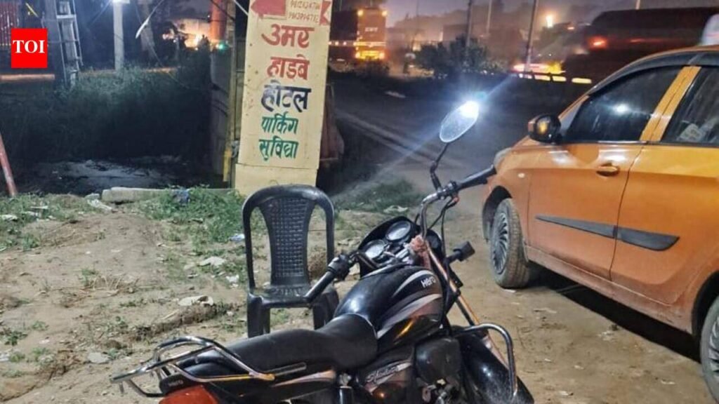 Car mows down man crossing Gurgaon-Delhi Expressway in rain | Gurgaon News