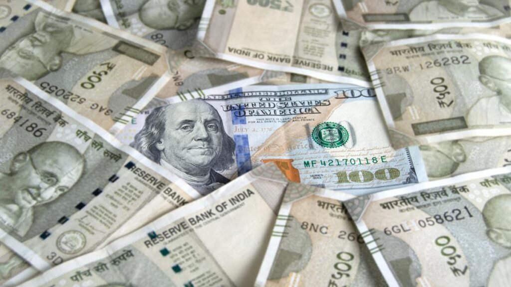 INR to USD: Rupee falls 8 paise to 95.25 against U.S. dollar in early trade