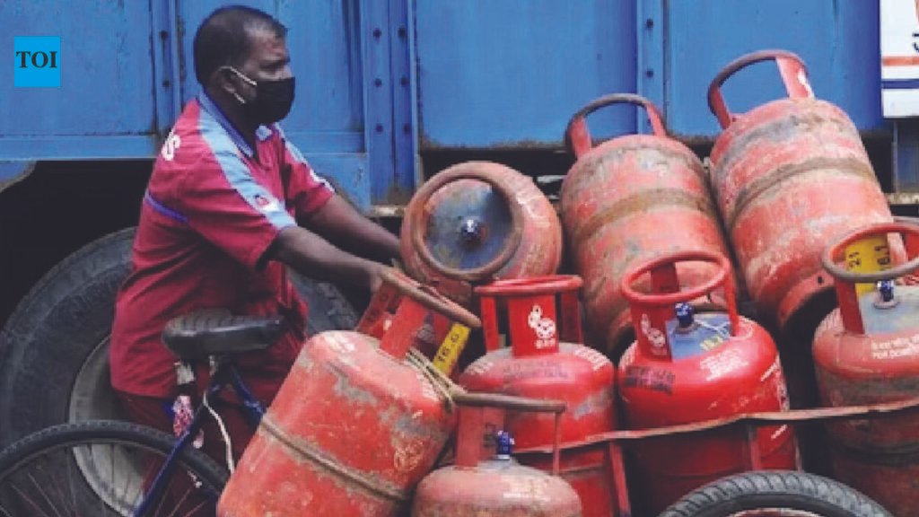 Goa to begin pilot rollout of composite LPG cylinders | Goa News