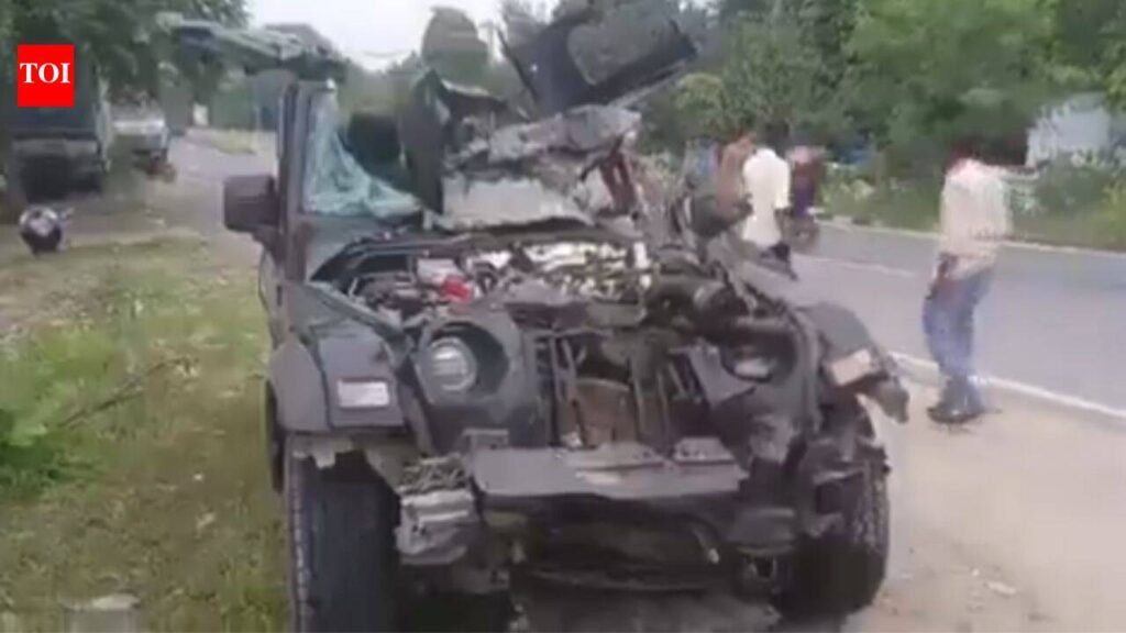 Ganga Expressway Accident: 4 dead as speeding Thar overturns on Ganga Expressway in UP | Lucknow News