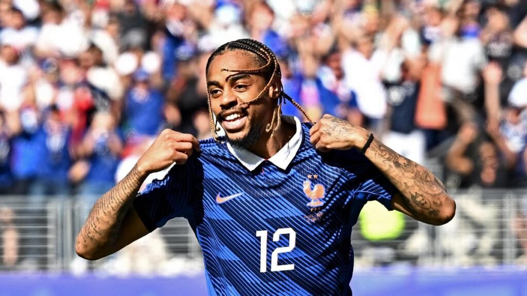 Liverpool finalise agreement to sign PSG’s Barcola in deal worth up to £123 million, reports say