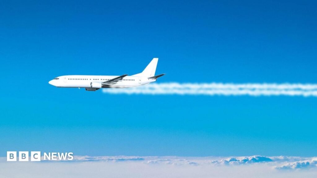AI to help planes avoid climate-warming contrails above North Atlantic