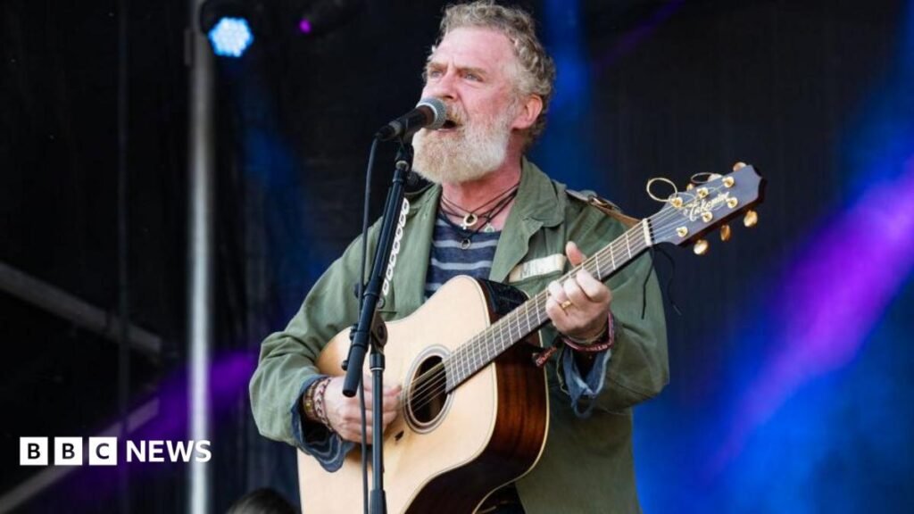 Glen Hansard: ‘It’s just a loss to Ireland’: Fans pay tribute at public wake