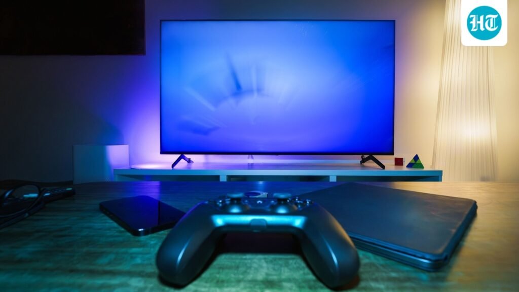 When space is limited, but expectations are not, these 32-inch smart TVs step up
(HT Tech)