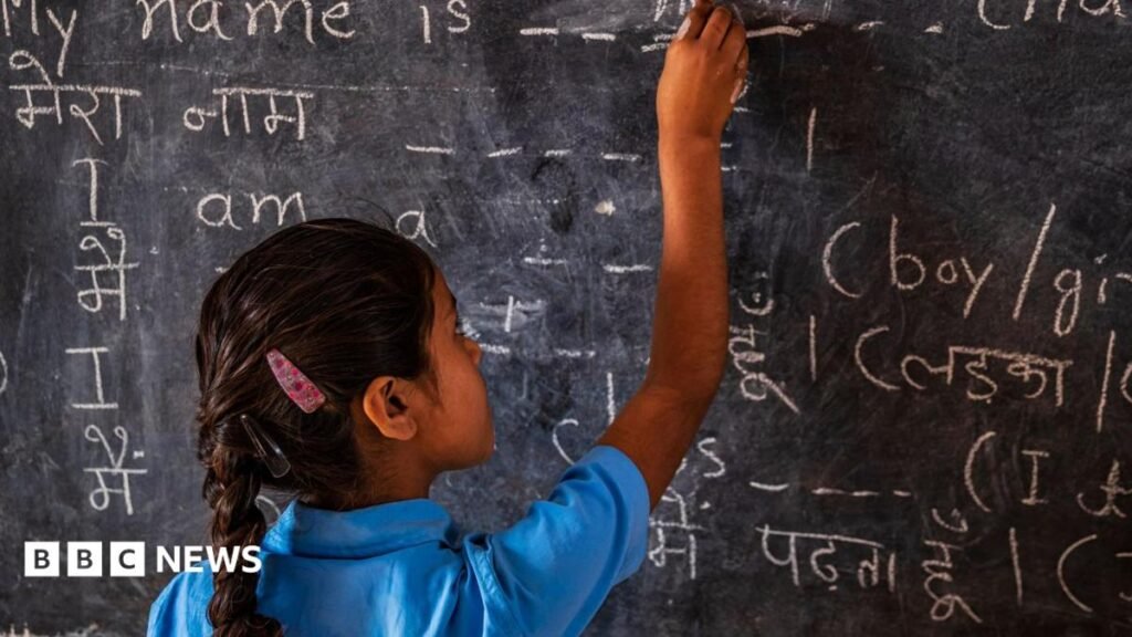 CJP’s #SchoolThikKaro: #FixTheSchool, say India’s ‘cockroach’ protesters. Schoolchildren agree