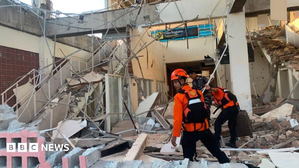 One dead after 7.7 magnitude Indonesia earthquake