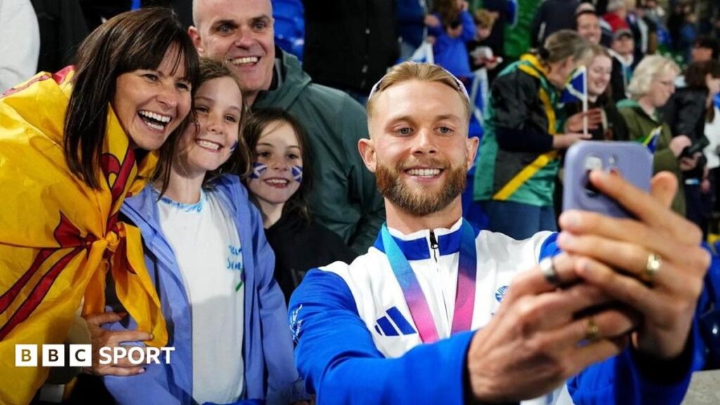 Commonwealth Games 2026: Selfies, signatures & social media – how Josh Kerr embraced Glasgow Games